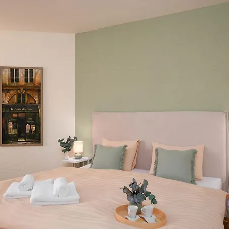 Double Classic-8 By Interhome Apartment